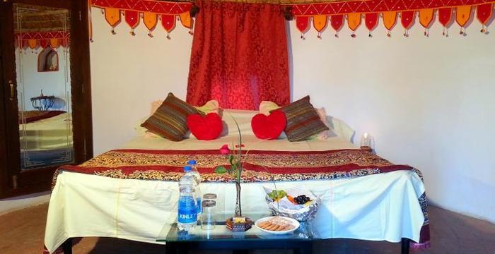 Umaid Safaris & Desert Lodge